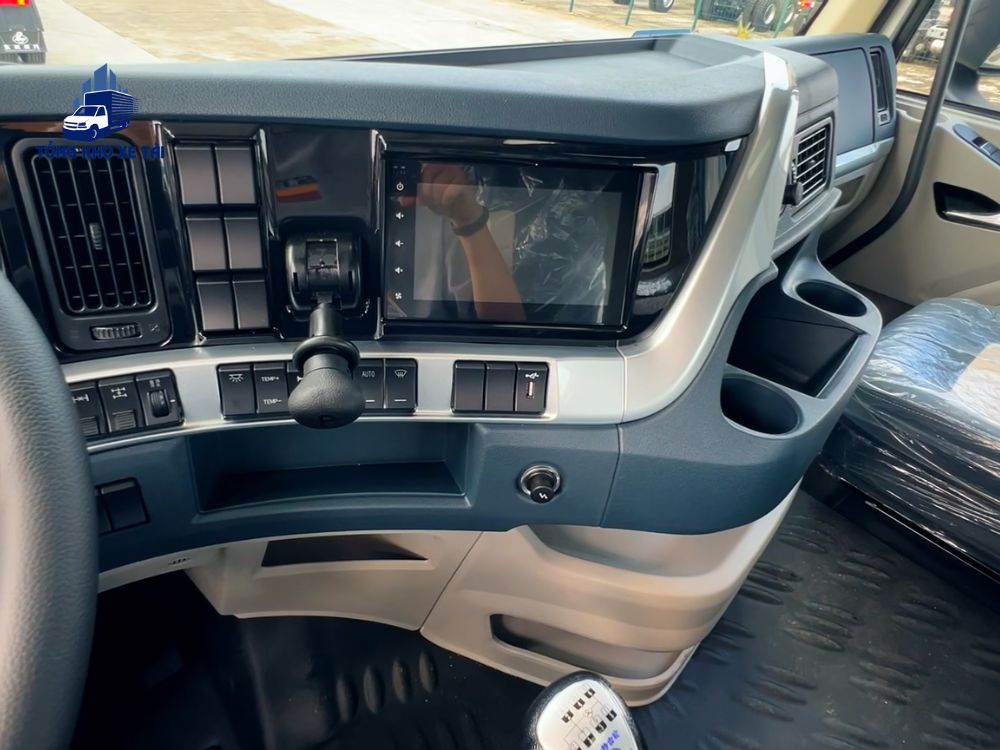 Đầu Kéo Chenglong H7 pro 390Hp Cầu Láp